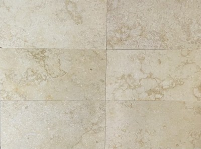 Royal Beige CSÚSZÁSMENTESÍTETT MÉSZKŐ BURKOLAT 30x60x1,5 cm cm